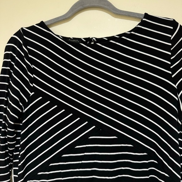 Women’s Talbots Brand Causal Black and White Striped  Long Sleeve Shirt Size M - Picture 6 of 14